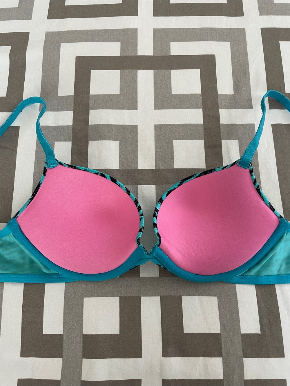 PINK Victoria's Secret Turquoise & Black Zebra Molded Push-up T-Shirt Bra - Picture 6 of 16